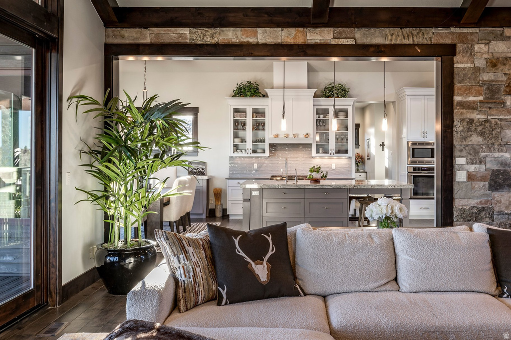 8905 PARLEYS LN Park City, UT 84098