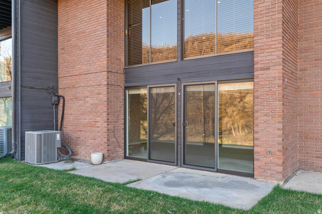 2115 S RIDGEWOOD WAY Bountiful, UT 84010