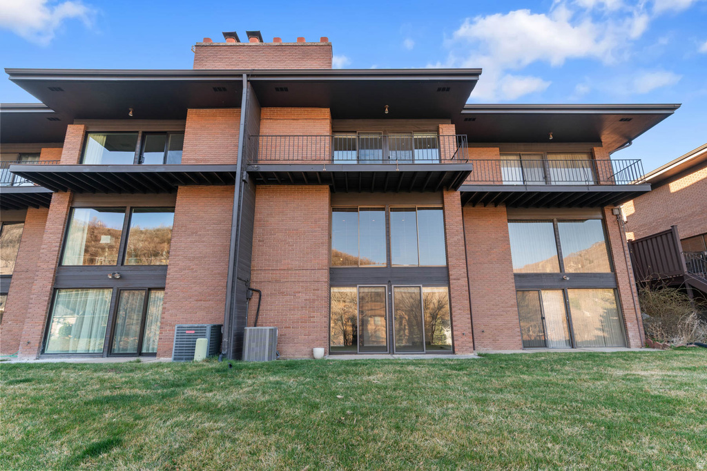 2115 S RIDGEWOOD WAY Bountiful, UT 84010