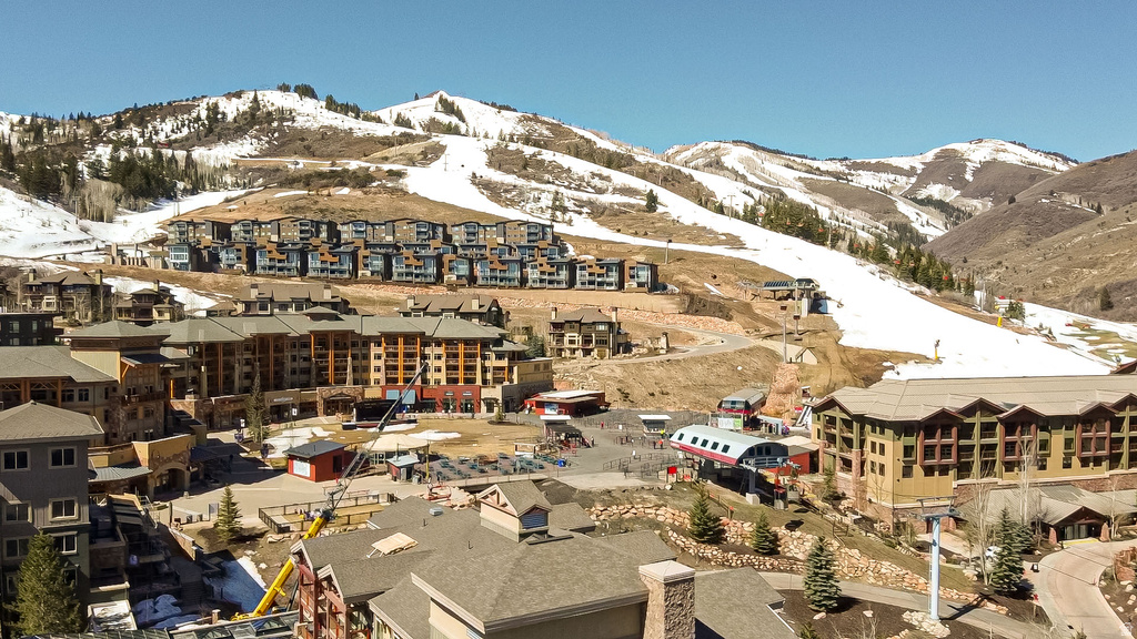 2670 W CANYONS RESORT DR #410 #410 Park City, UT 84098