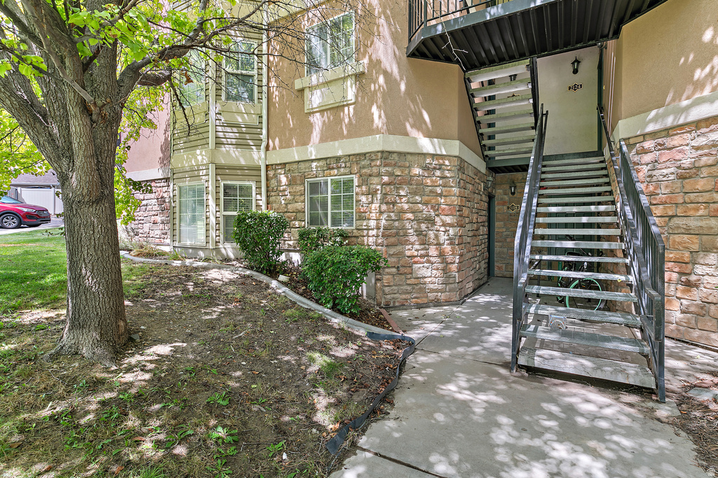 2118 N AURORA WAY #G2 Saratoga Springs, UT 84045