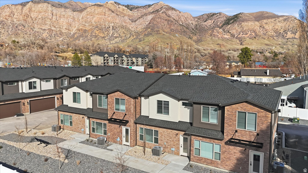 1263 S 985 E Ogden, UT 84404