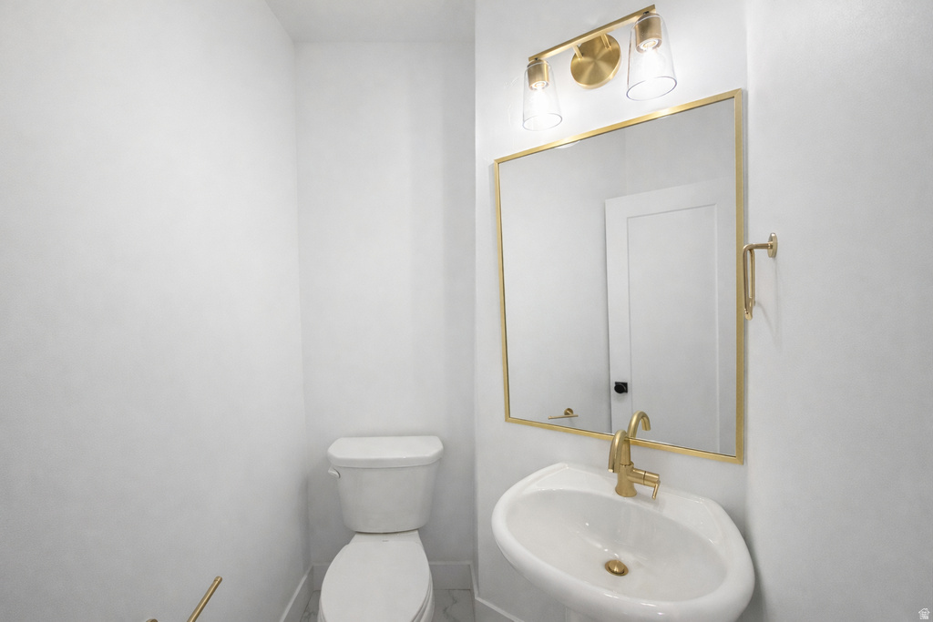 6720 S VAUGHN LN #20 Midvale, UT 84047