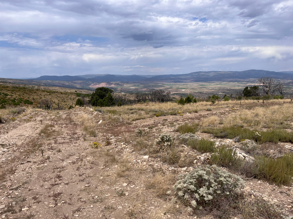 DIST:121 LOT130 PLAT 3 STRAWBE Fruitland, UT 84027