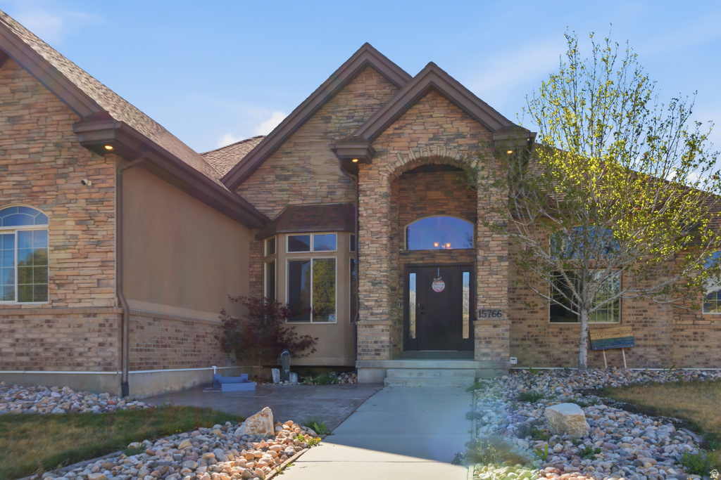 15766 S GUNSTOCK DR Bluffdale, UT 84065