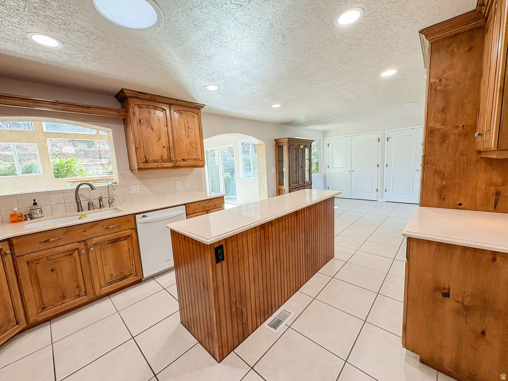 610 MEADOWLARK LN Bountiful, UT 84010