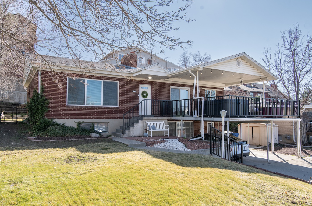 2226 E CASTLE HILL AVE Cottonwood Heights, UT 84121