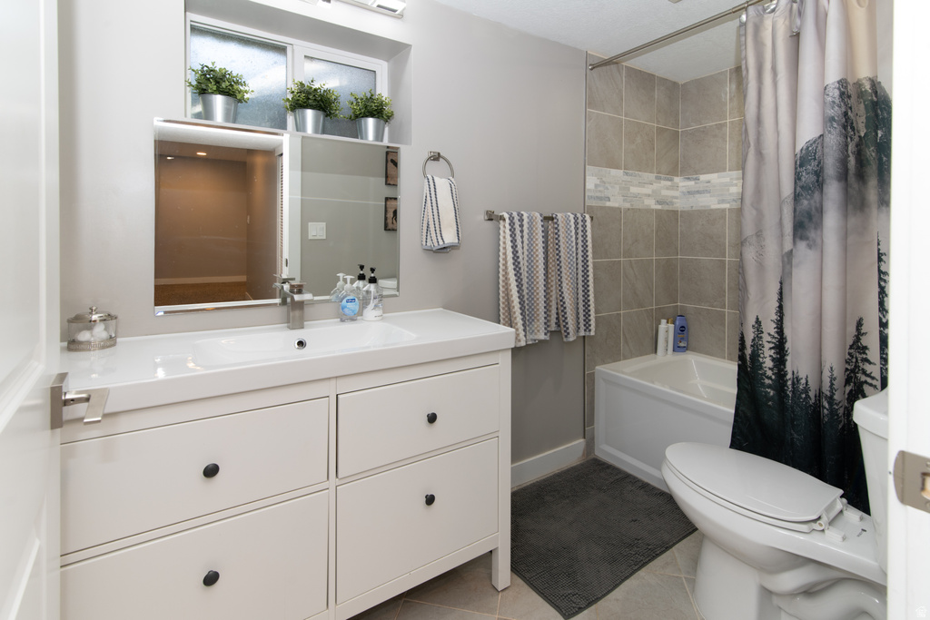 2226 E CASTLE HILL AVE Cottonwood Heights, UT 84121