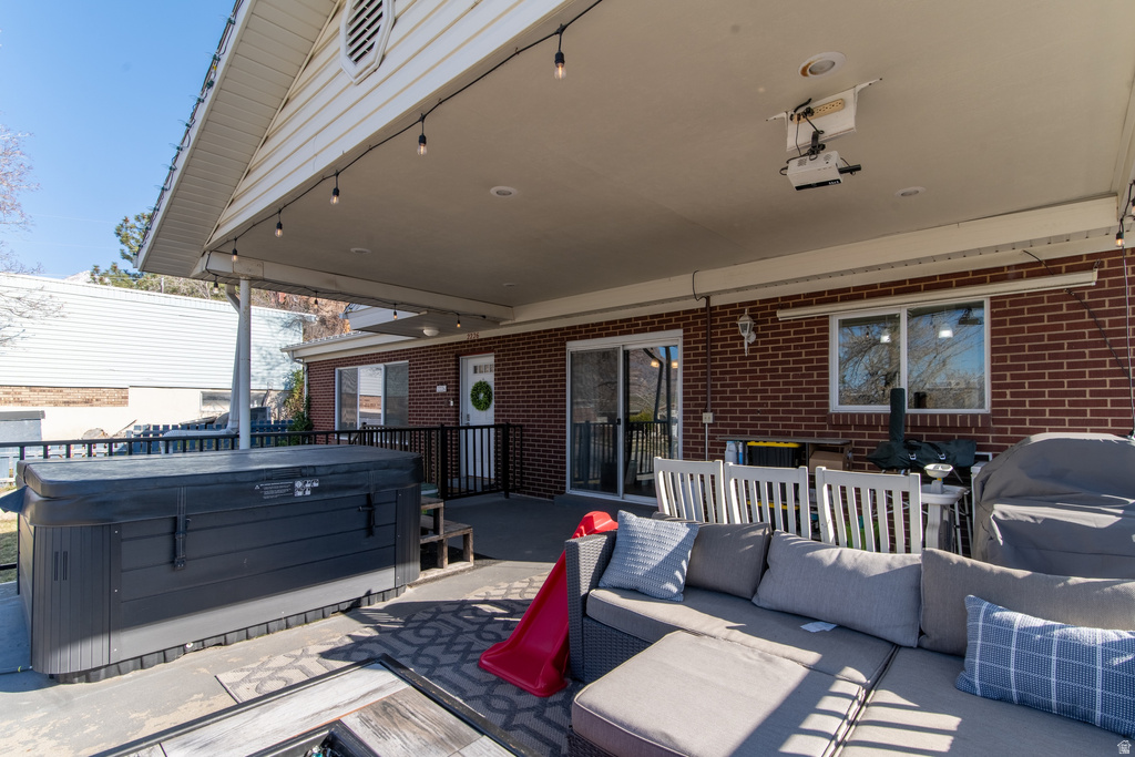 2226 E CASTLE HILL AVE Cottonwood Heights, UT 84121