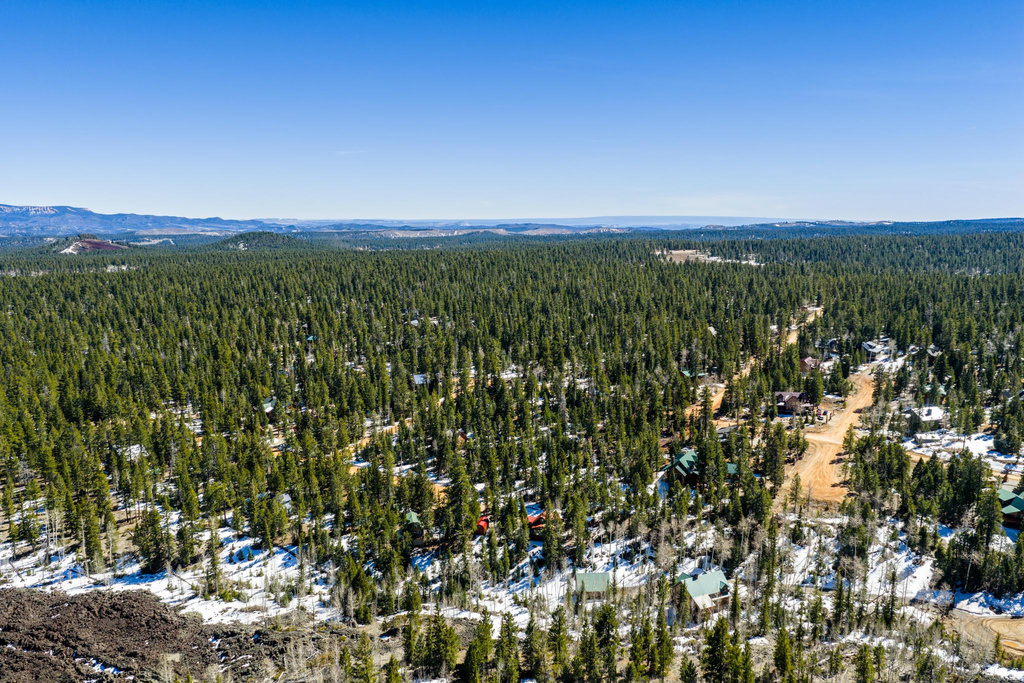 1420 E WOODCHUCK RD Duck Creek Village, UT 84762