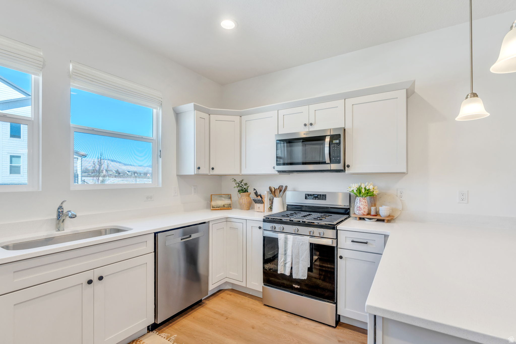 13907 S CANAAN PEAK DR Herriman, UT 84096