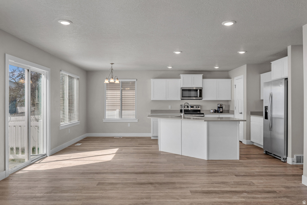 4853 W OLYMPIC VIEW DR Kearns, UT 84118