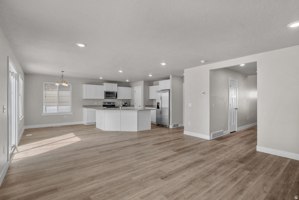 4853 W OLYMPIC VIEW DR Kearns, UT 84118