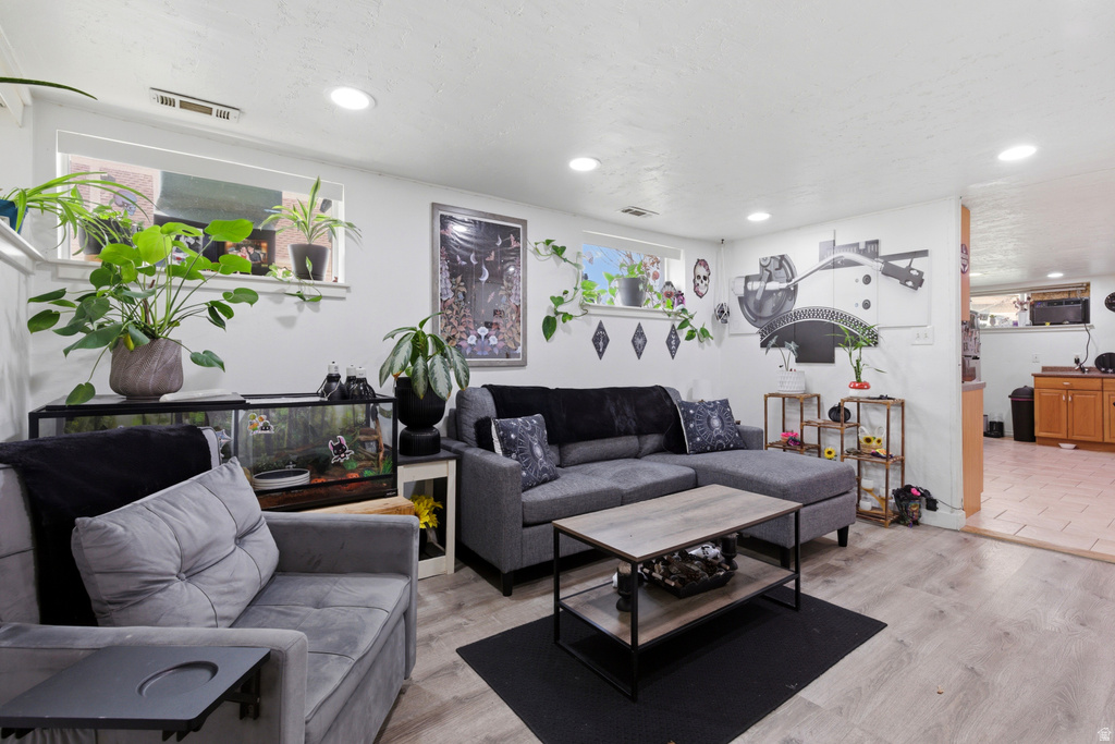 1060 E SULLIVAN RD Ogden, UT 84403