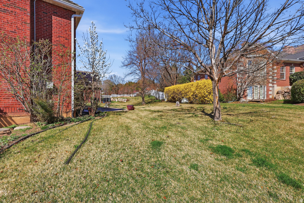 2076 SUMMERWOOD DR Farmington, UT 84025