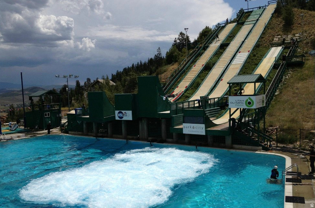 5655 N OSLO LN Park City, UT 84098