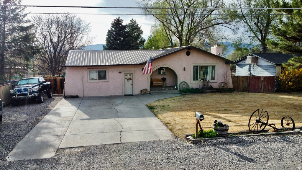154 S 300 E Monroe, UT 84754