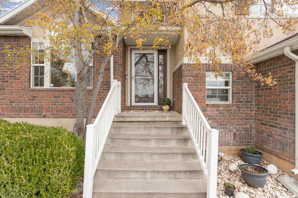 2345 S MAIN ST Clearfield, UT 84015