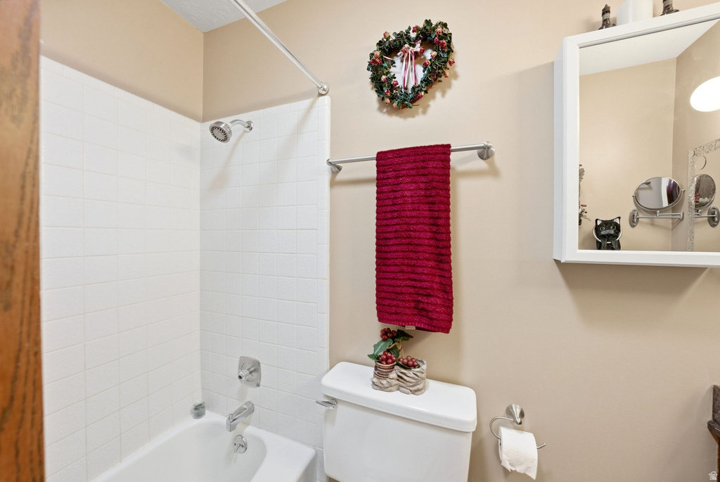 1582 N EMERALD DR Layton, UT 84040