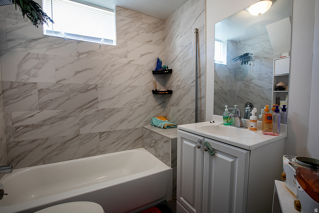 254 W PIONEER CIR Midvale, UT 84047