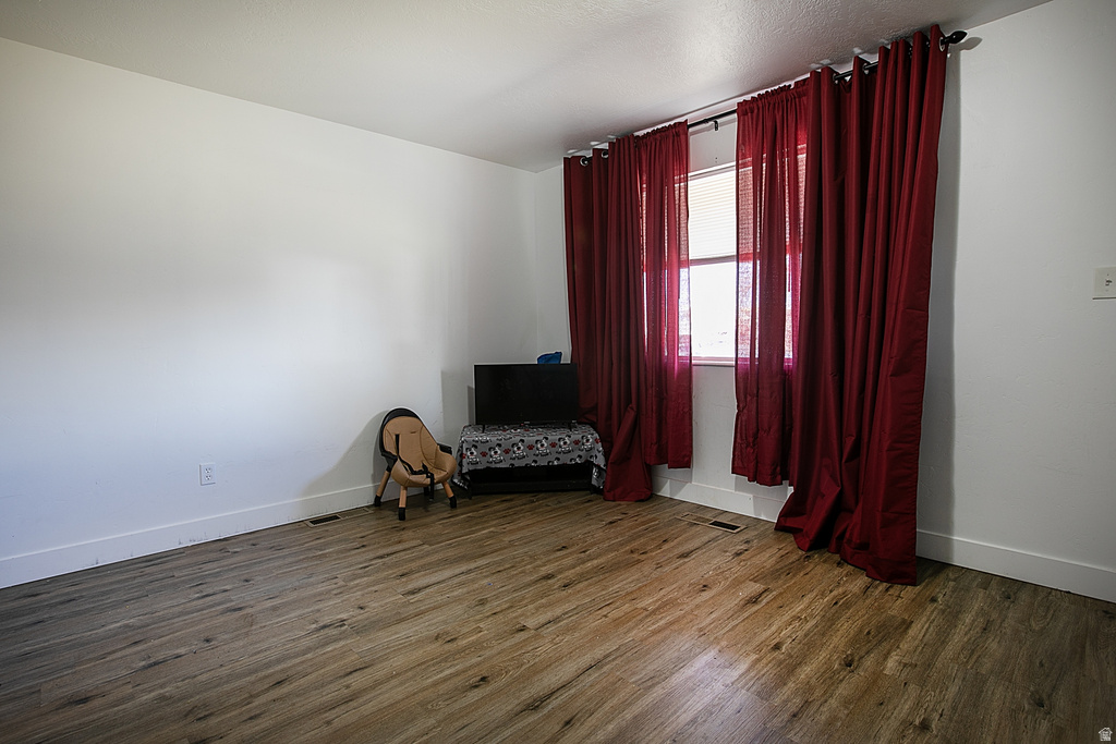 254 W PIONEER CIR Midvale, UT 84047