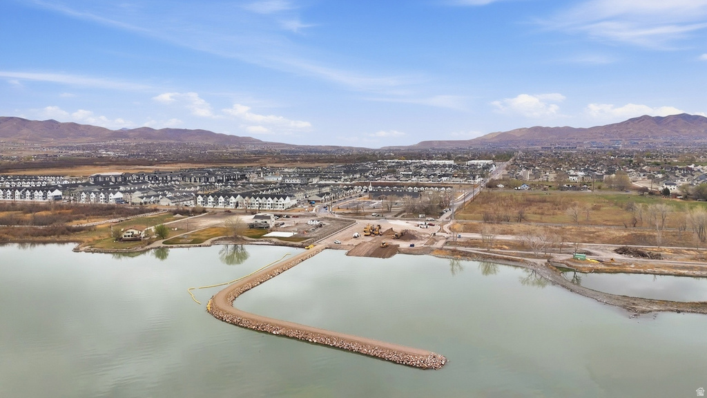 1114 E YARD ROW Saratoga Springs, UT 84045