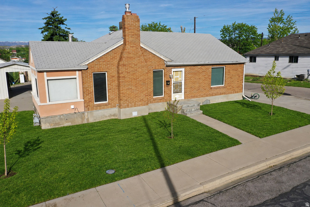 125 N 400 W photo 2
