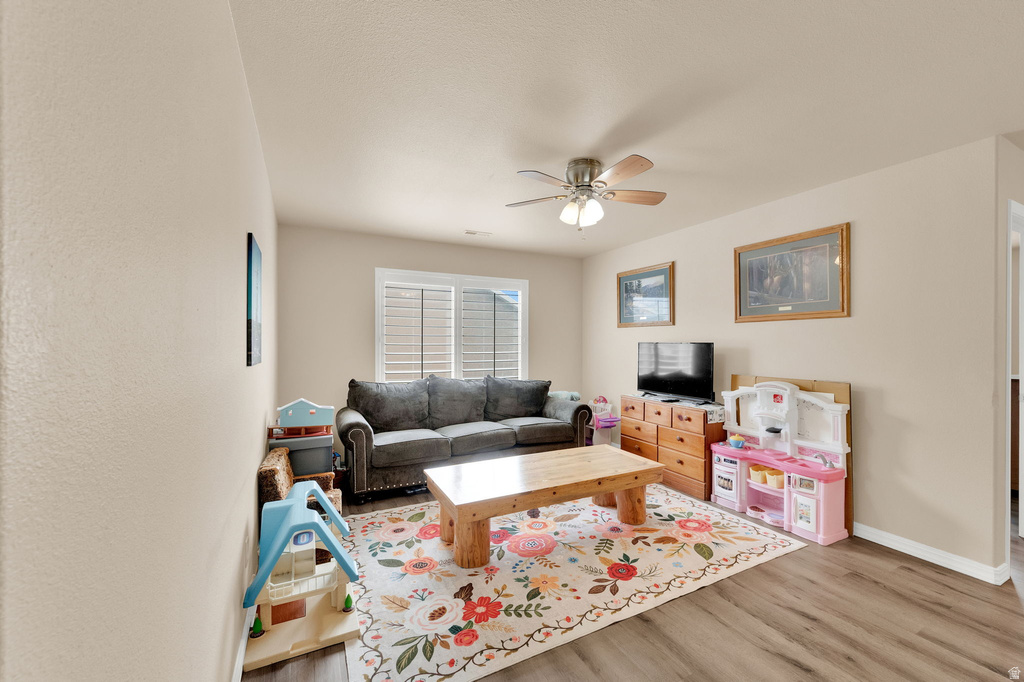 282 BEAUMONT DR Kaysville, UT 84037