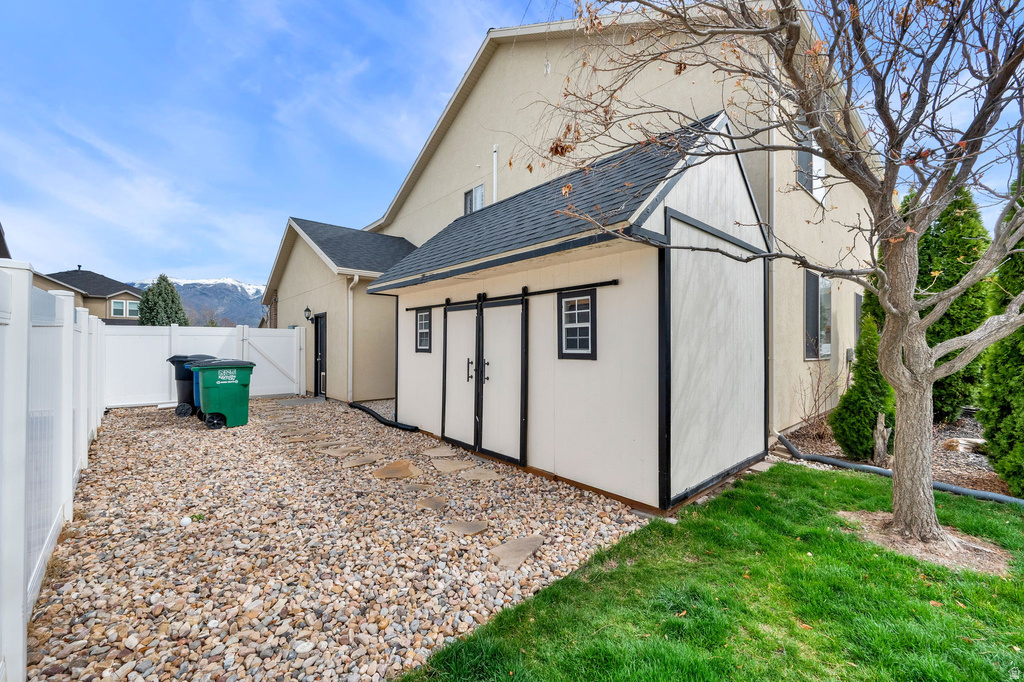282 BEAUMONT DR Kaysville, UT 84037