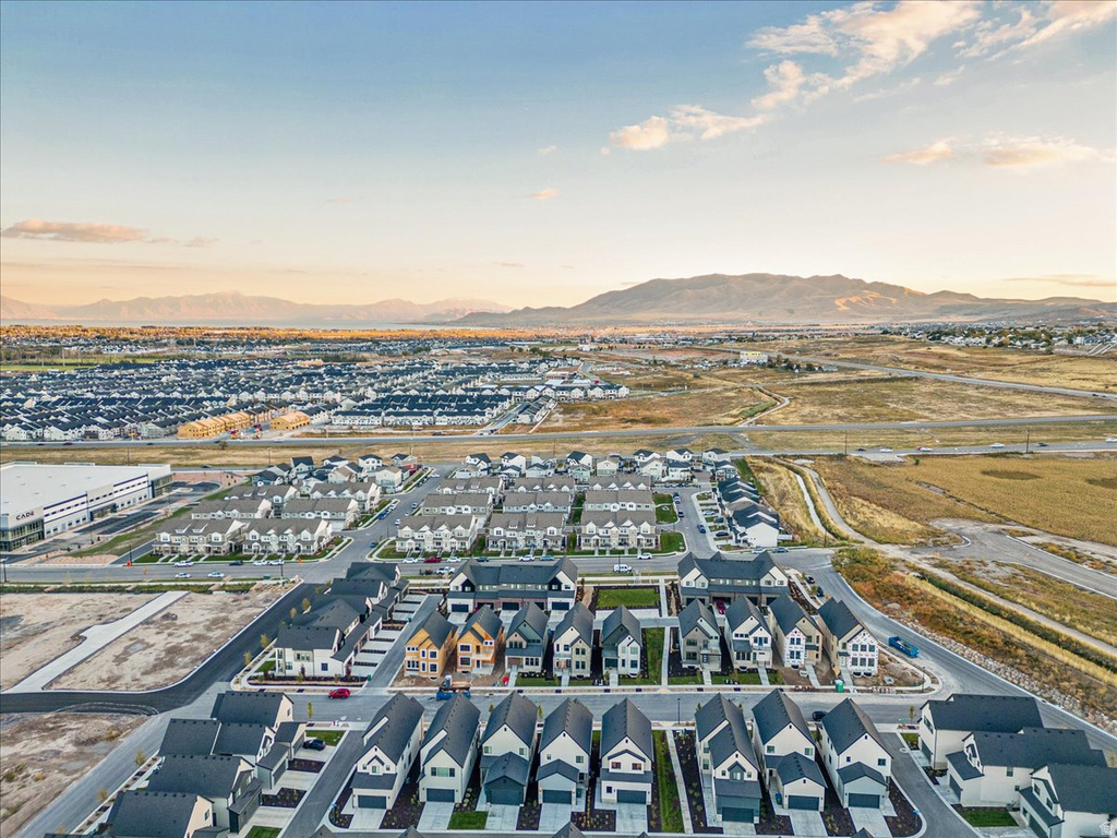 4392 W BERGEN LN Lehi, UT 84043