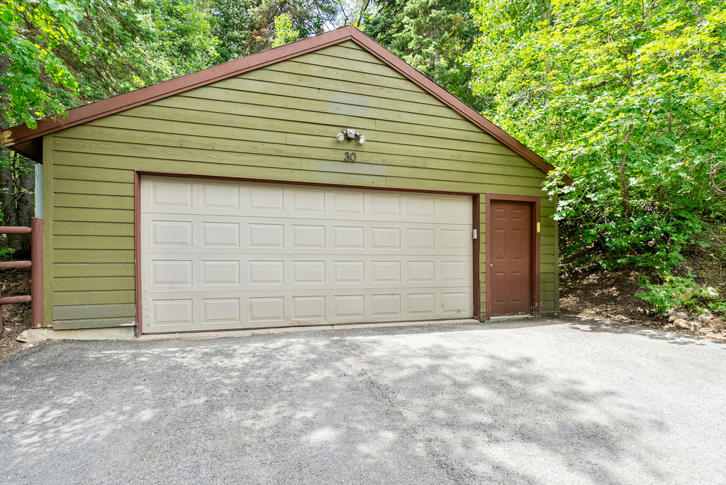 30 ST. MORITZ TER Park City, UT 84098