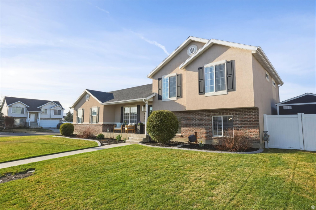 782 W 975 S Lehi, UT 84043