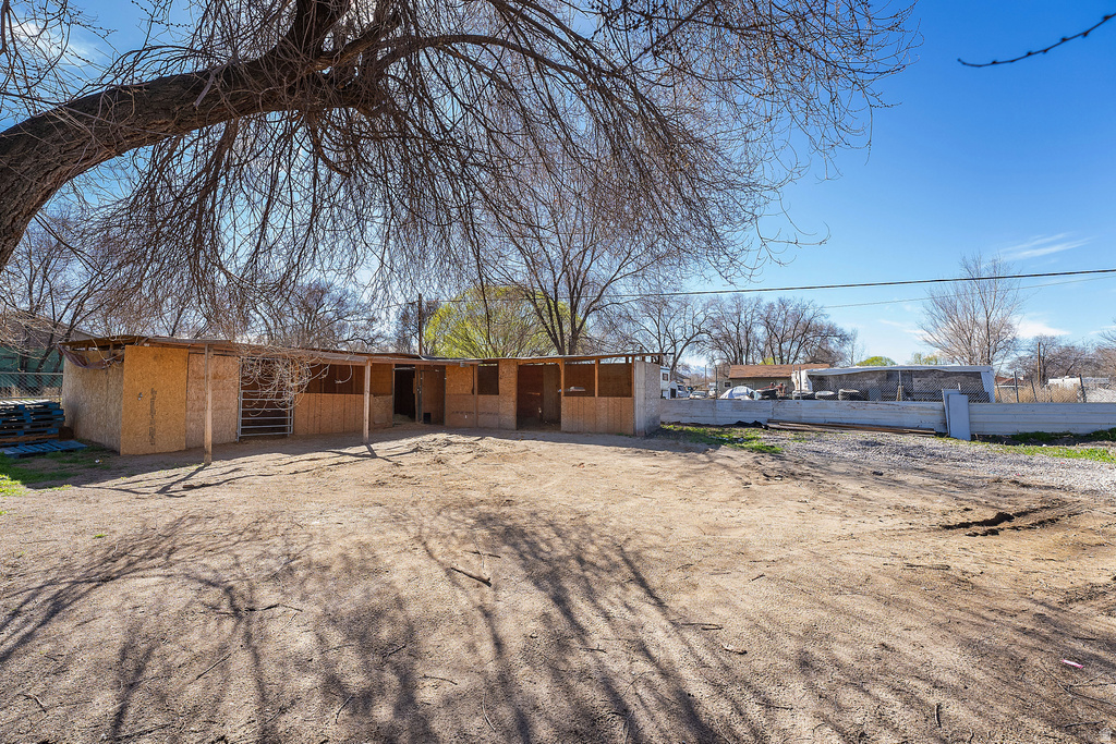 2504 S CHESTERFIELD ST West Valley City, UT 84119