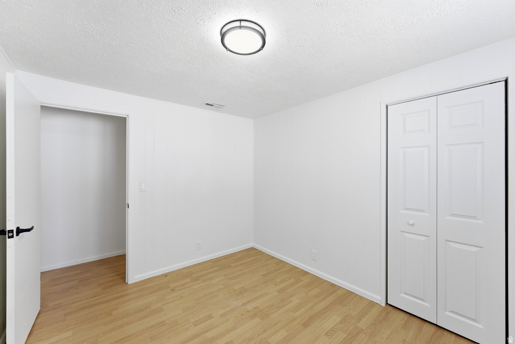 2504 S CHESTERFIELD ST West Valley City, UT 84119