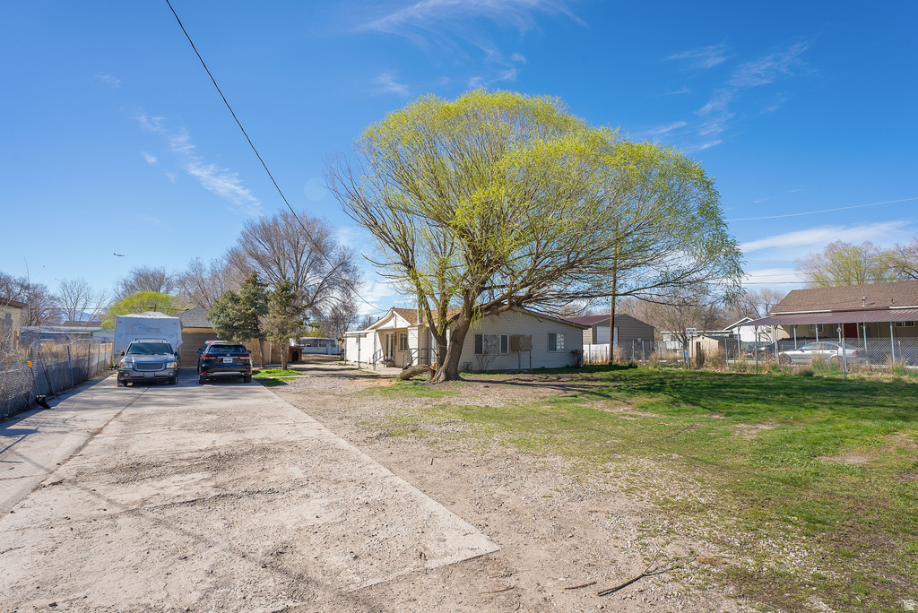 2504 S CHESTERFIELD ST West Valley City, UT 84119