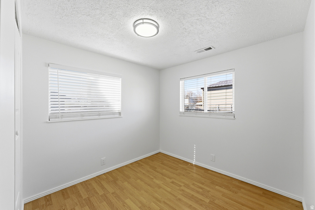 2504 S CHESTERFIELD ST West Valley City, UT 84119