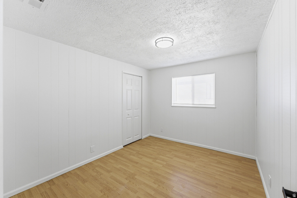 2504 S CHESTERFIELD ST West Valley City, UT 84119