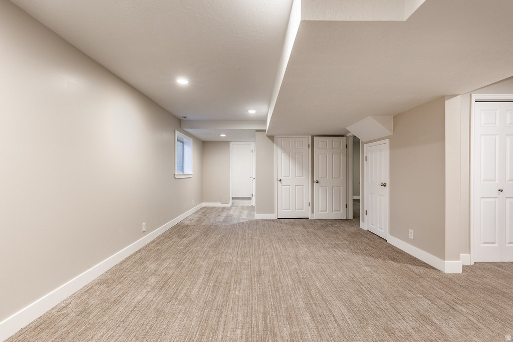 2543 E CLIFF SWALLOW DR Sandy, UT 84093