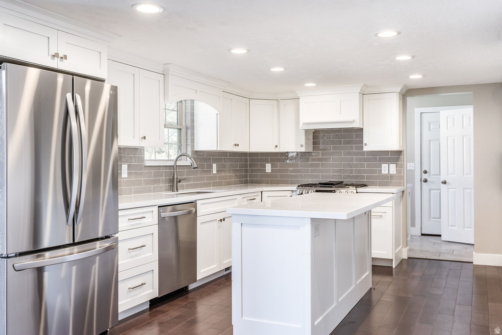 2543 E CLIFF SWALLOW DR Sandy, UT 84093