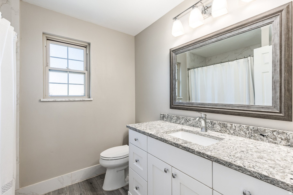 2543 E CLIFF SWALLOW DR Sandy, UT 84093