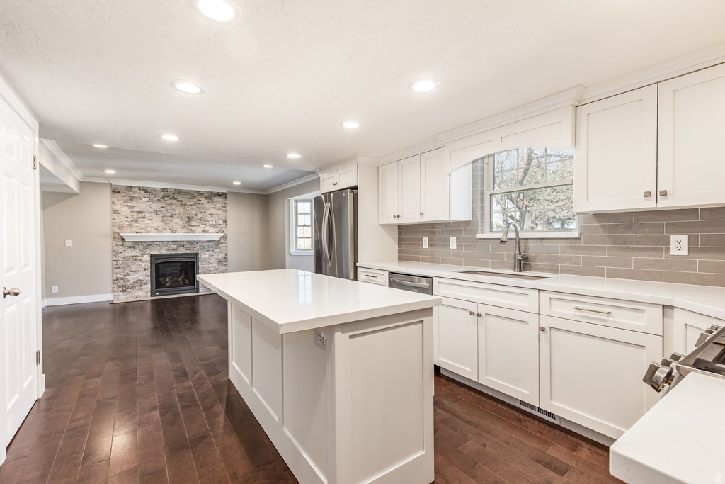 2543 E CLIFF SWALLOW DR Sandy, UT 84093