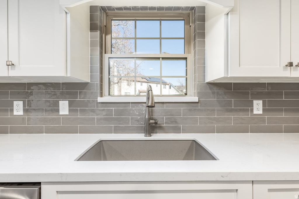 2543 E CLIFF SWALLOW DR Sandy, UT 84093