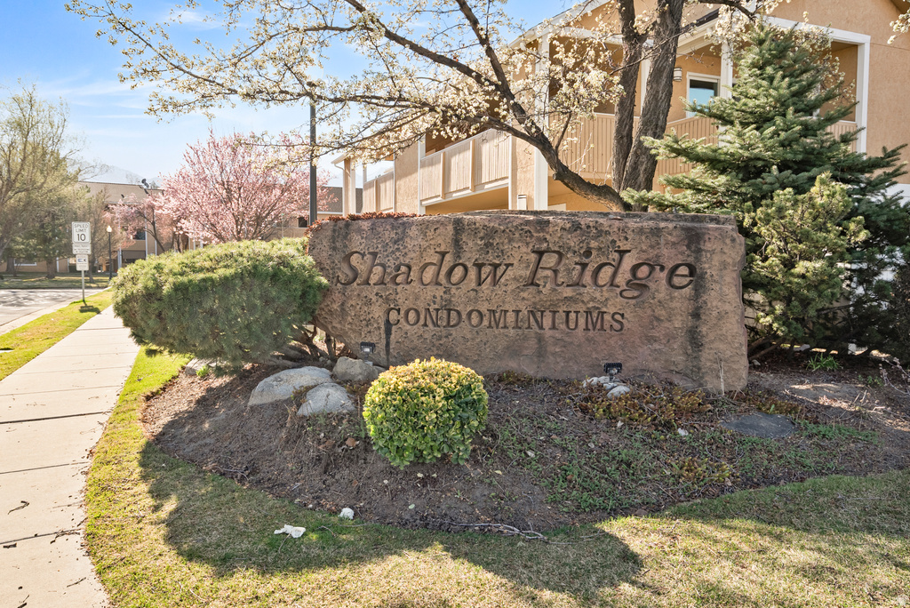 1270 E SHADOW RIDGE DR #9L Midvale, UT 84047