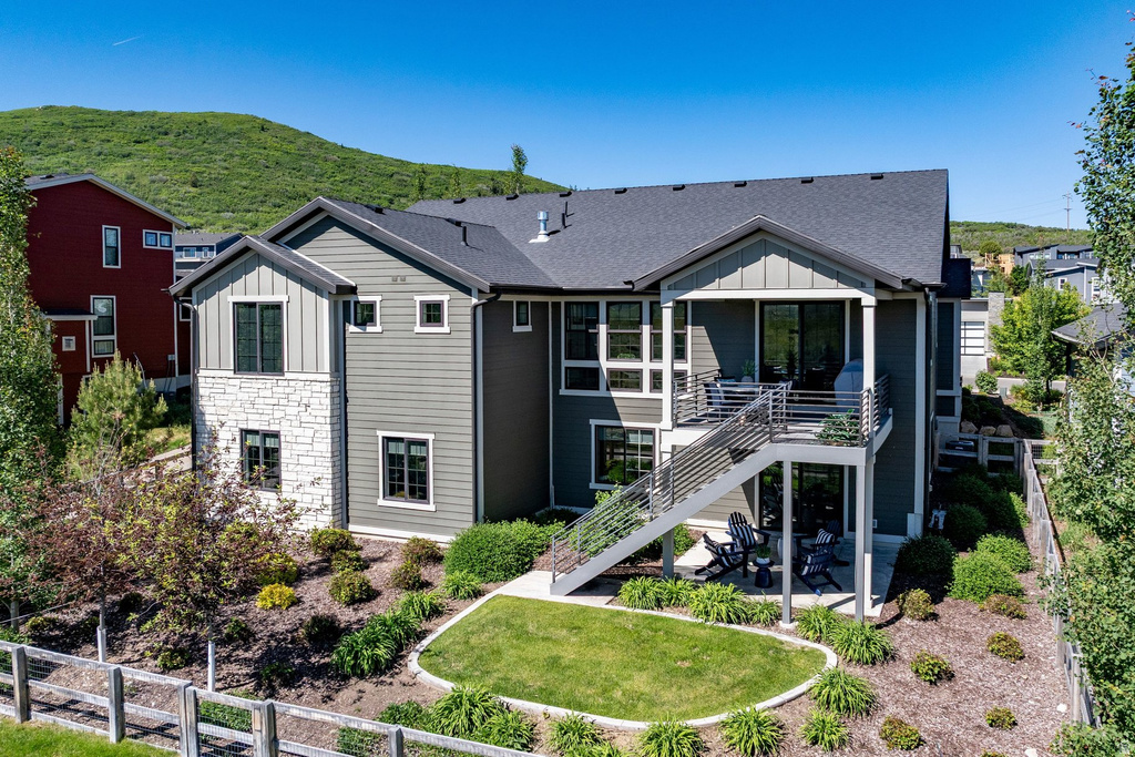 2602 PIPER WAY photo 3