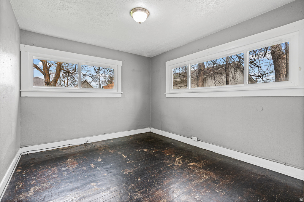 3021 S PORTER AVE Ogden, UT 84403