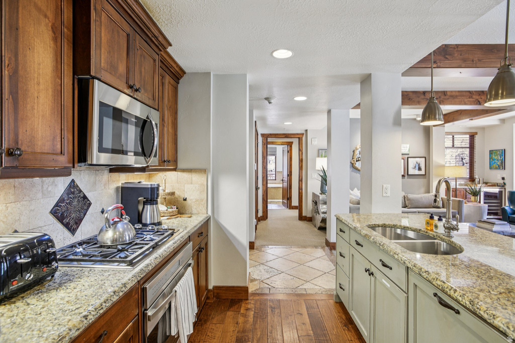 3540 N ESCALA CT #225 Park City, UT 84098