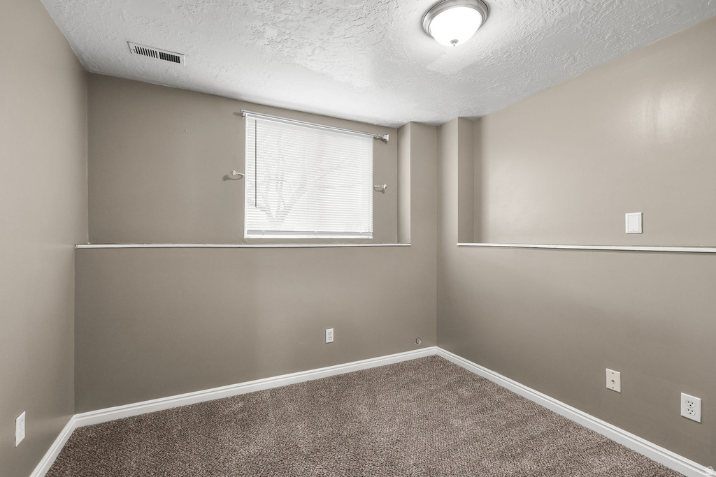 2493 W 1850 N Clinton, UT 84015