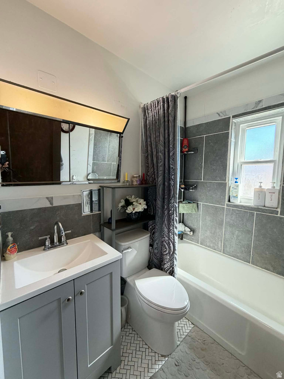 156 D ST Helper, UT 84526