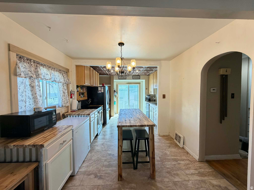 156 D ST Helper, UT 84526