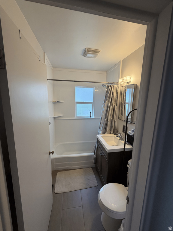 909 EVERGREEN DR Logan, UT 84321